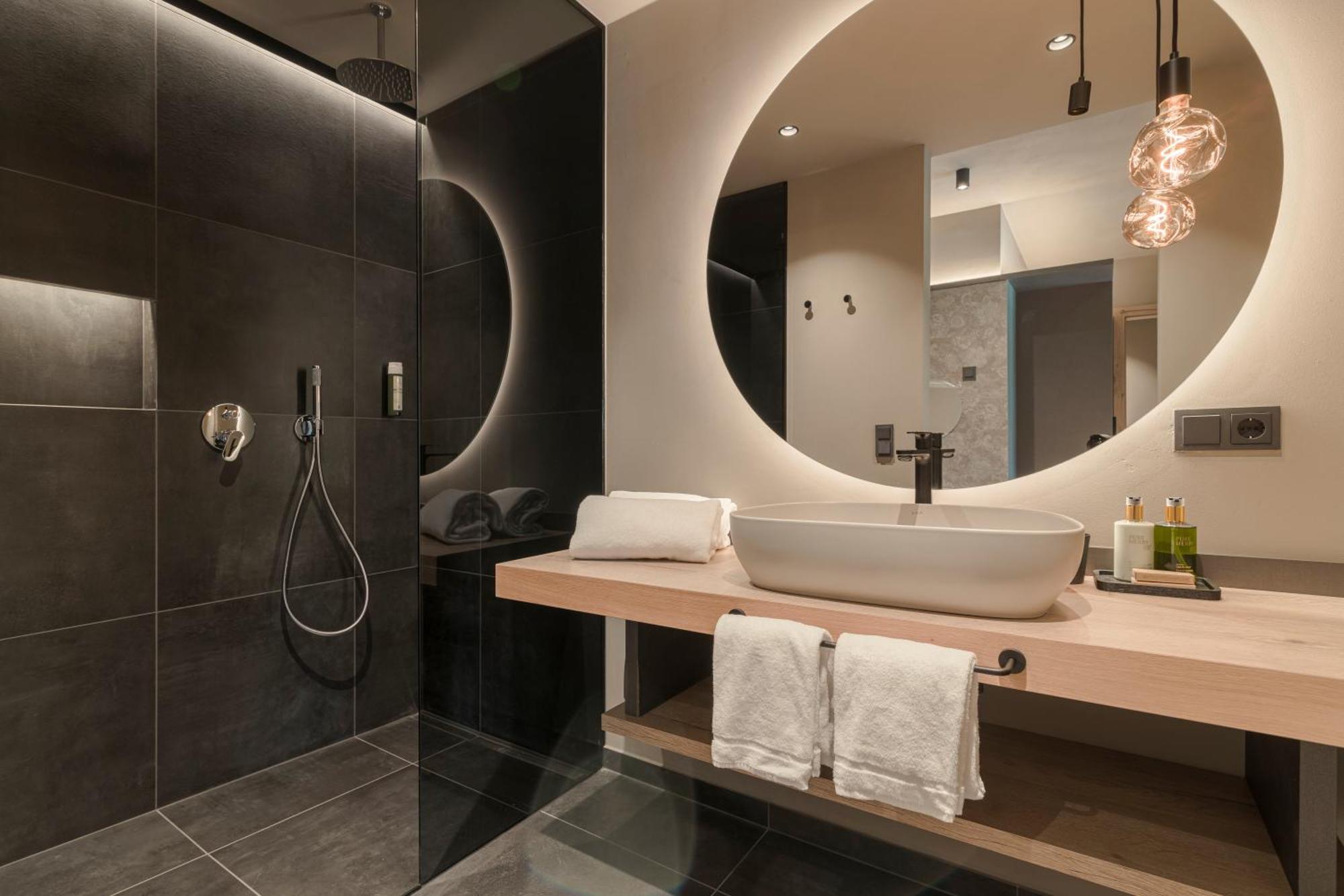 Belia Lofts - Adults Only - Apartments Eppan an der Weinstraße Buitenkant foto